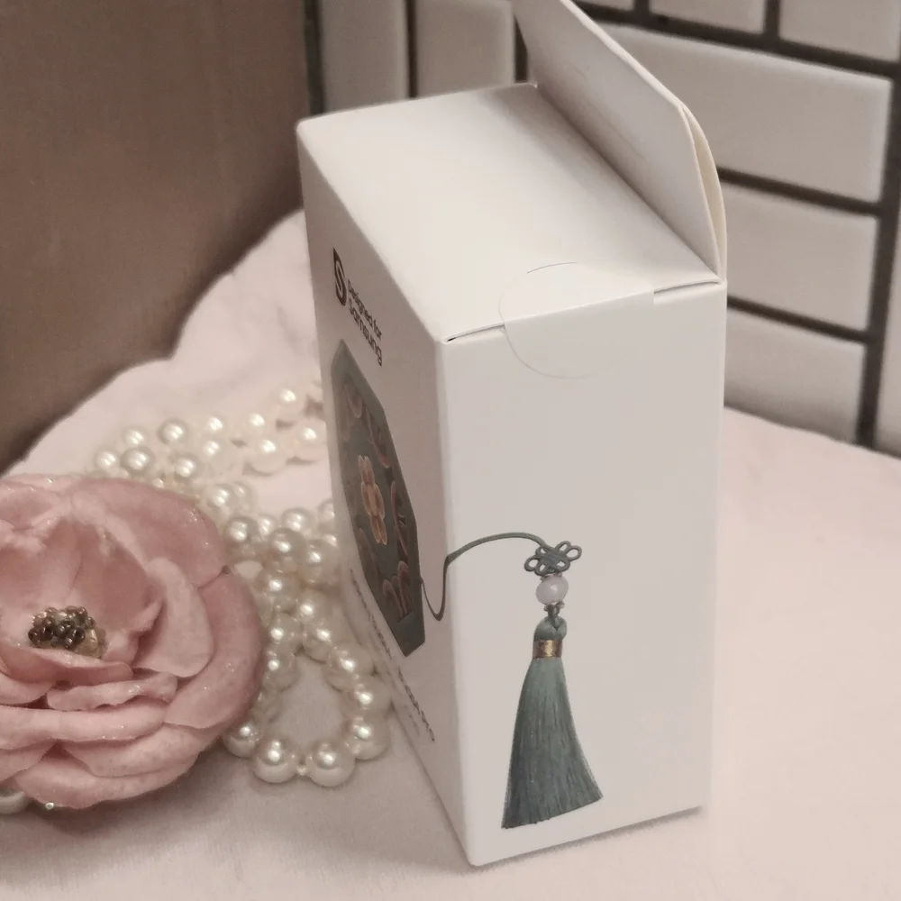 Samsung Galaxy Buds4 Heritage Case with Tassel